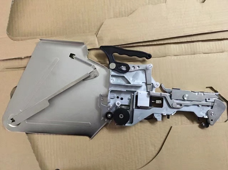 Standard Yamaha Pneumatic Feeder (16mm) for SMT Pick and Place Machine CL Feeder 16mm