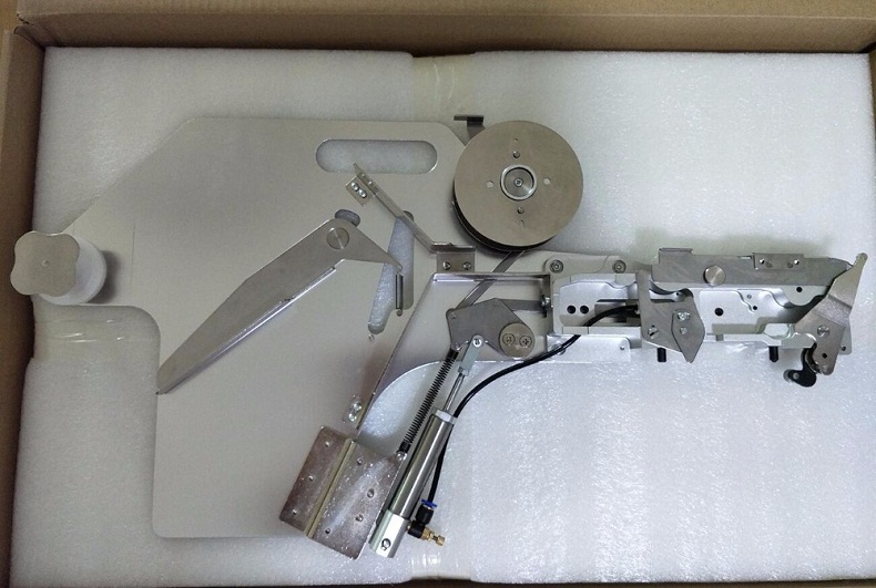 Standard Yamaha Pneumatic Feeder (24mm) for SMT Pick and Place Machine CL Feeder 24mm