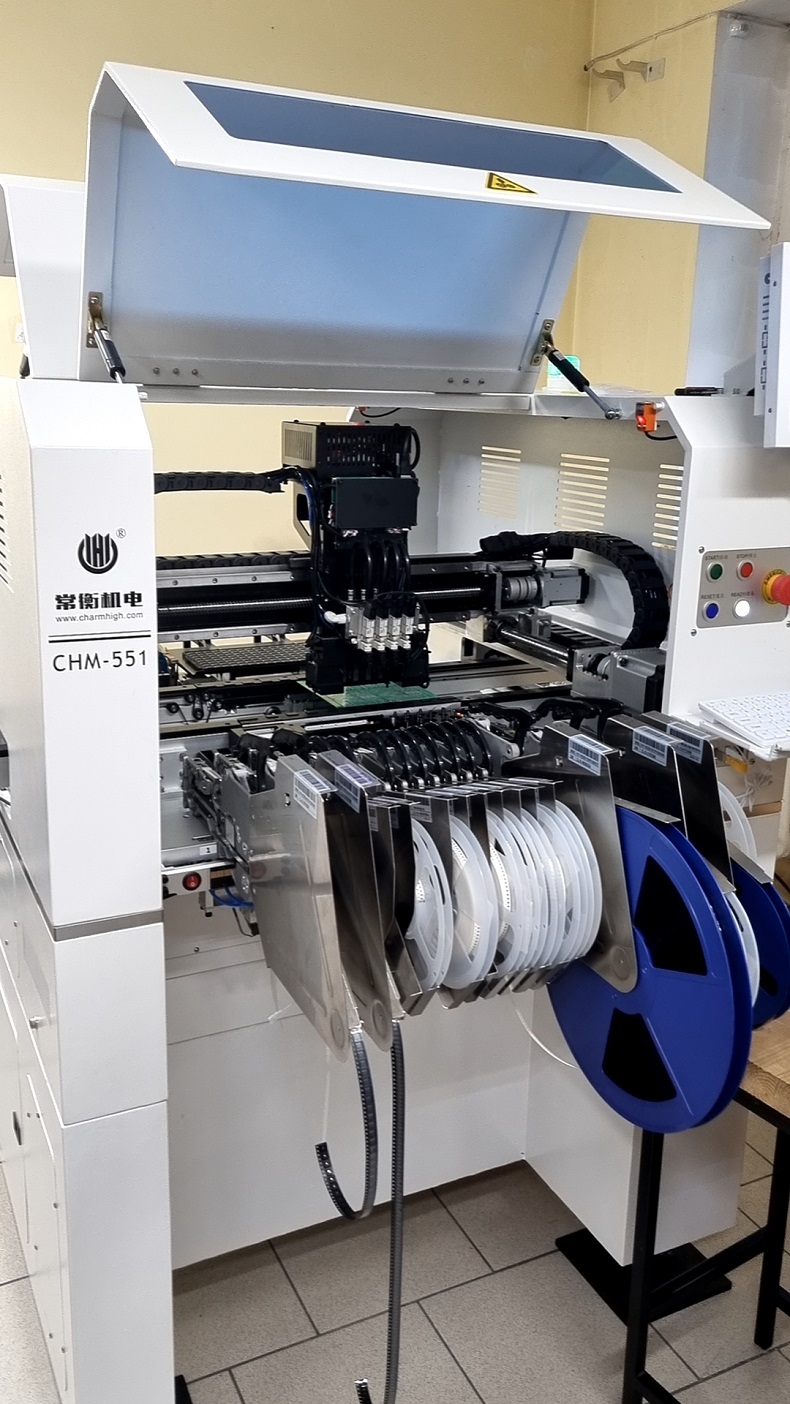 Standard Yamaha Pneumatic Feeder (32mm) for SMT Pick and Place Machine CL Feeder 32mm